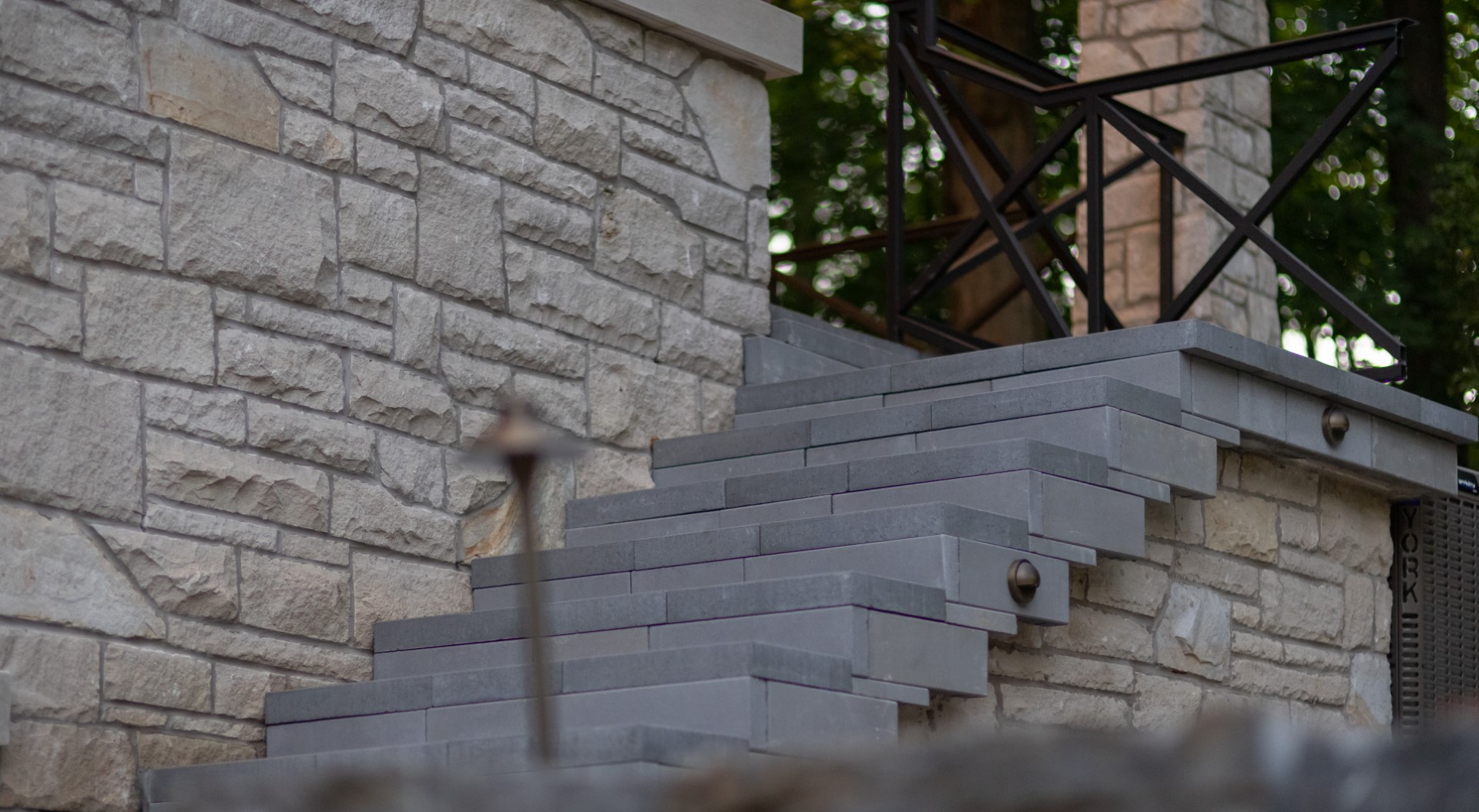 retaining wall design custom toronto