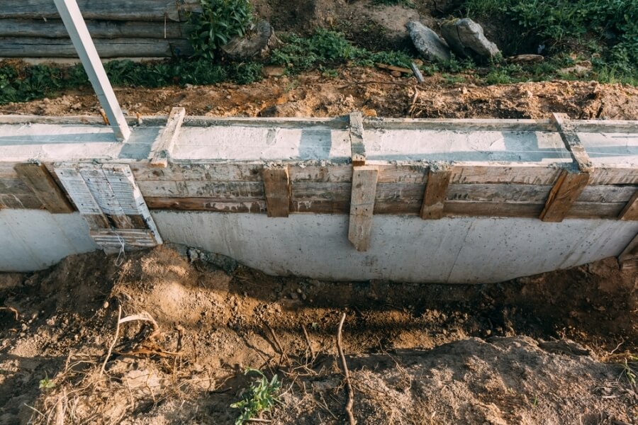 Retaining wall construction process