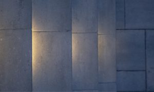 toronto custom retaining wall with glass railings lighting