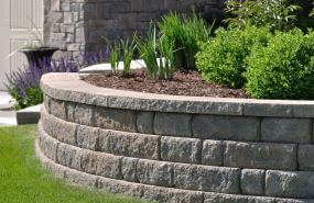 Retaining wall contractors Barrie