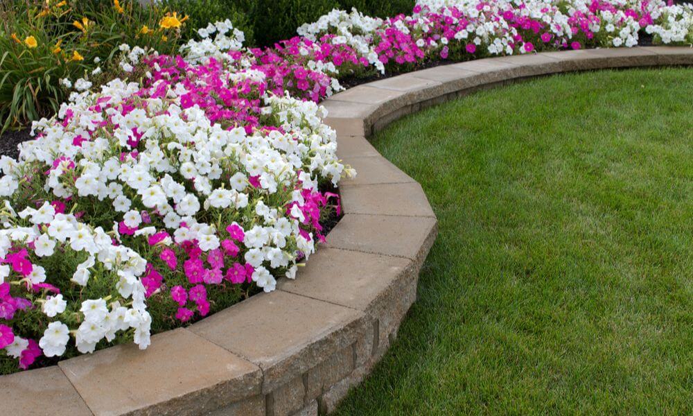 retaining wall installation