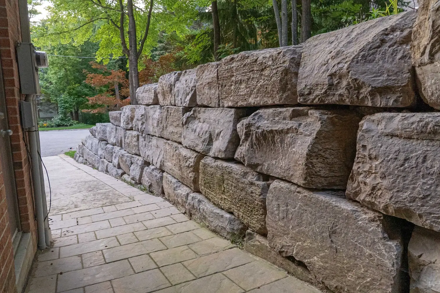 Retaining wall design service